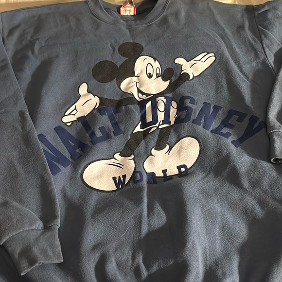 Mickey Mouse sweatshirt - Picture 2 of 6